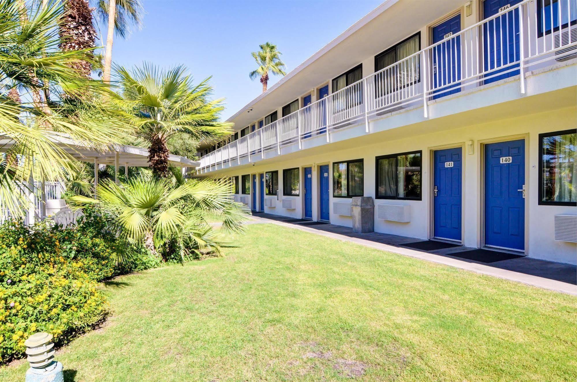 Motel 6-Palm Springs, CA - East - Palm Canyon Exterior foto